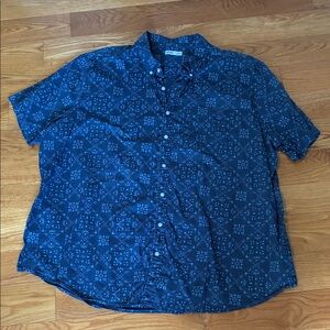 Sonoma Navy Blue Short-Sleeve Button-Down with Geometric Print